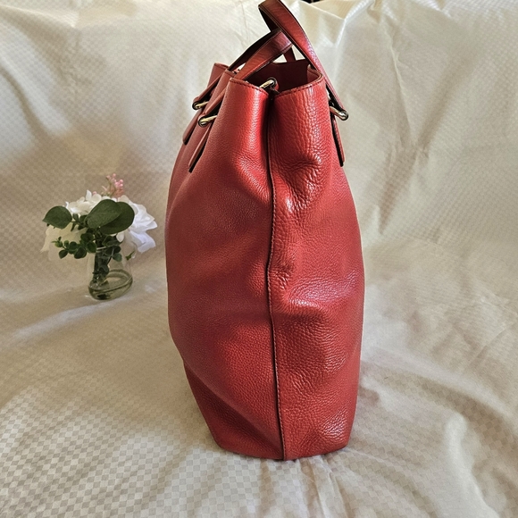 Vintage Gucci Red Leather Luxury Large Tote Handbag - Picture 5 of 16
